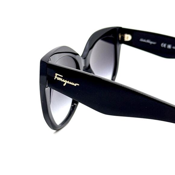 New, SALVATORE FERRAGAMO Sunglasses SF1061S 001 Authentic main image 6